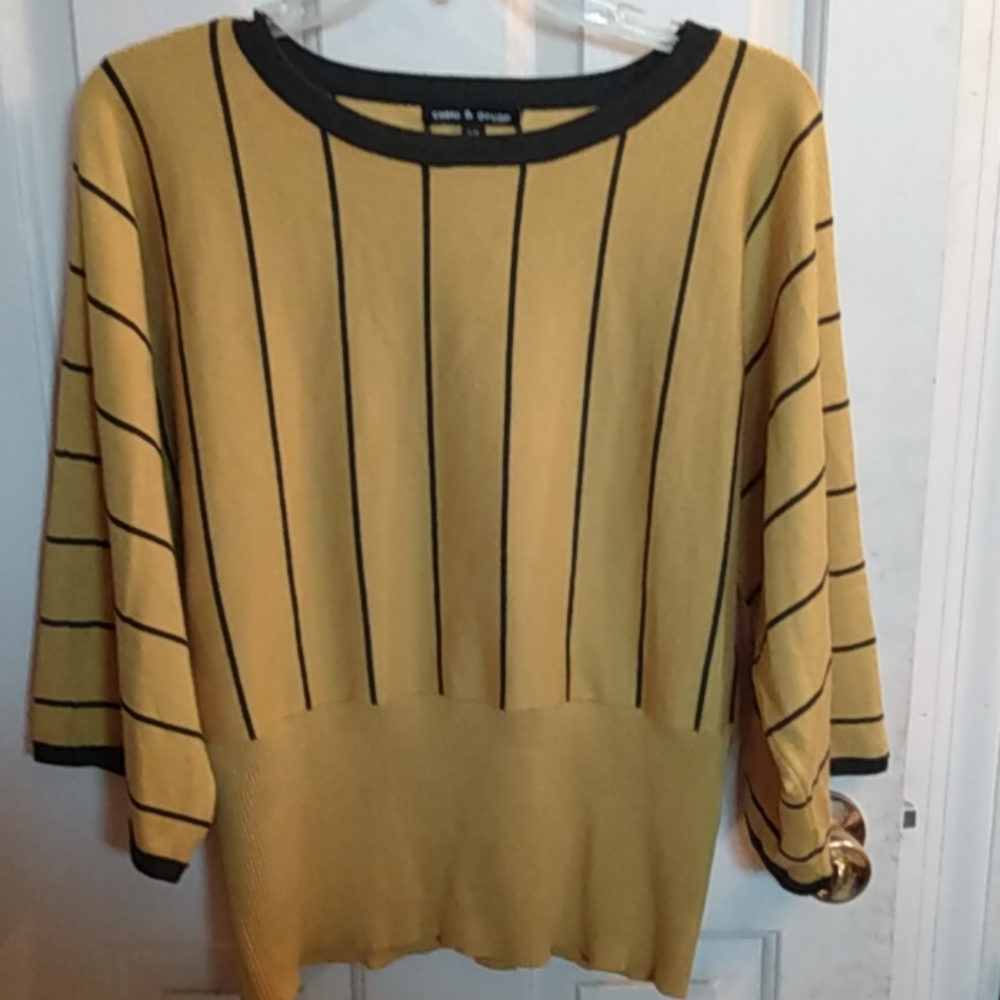 Long sleeve knit blouse